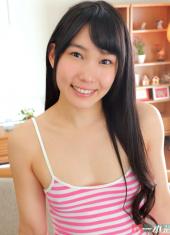 长相清纯且在日本出较出名的春日野结衣的一组写真辑