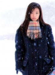 共拍摄了上百支成人录影带的小泽圆的一组图片写真集