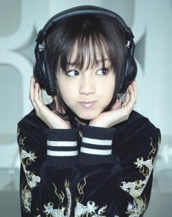 泽尻绘里香纯美展露迷人电眼
